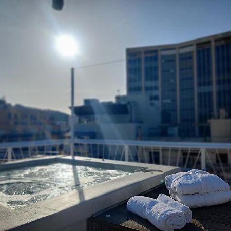 Unique Solar Penthouse With Jacuzzi And Sauna In Central アテネ エクステリア 写真