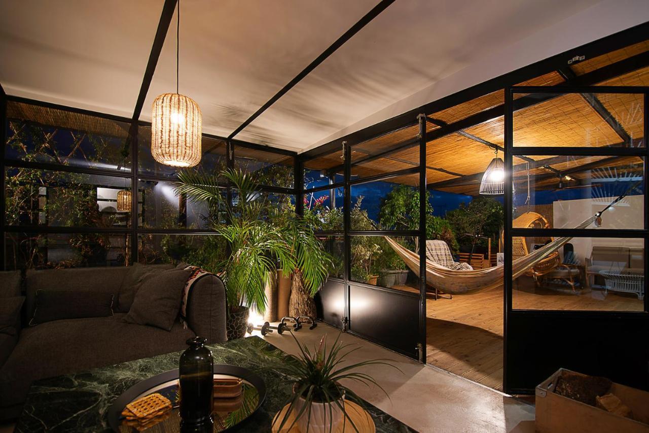 Unique Solar Penthouse With Jacuzzi And Sauna In Central アテネ エクステリア 写真